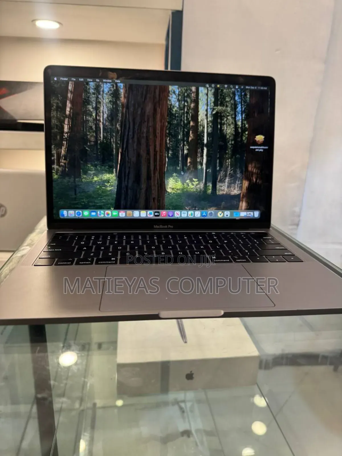 New Laptop Apple MacBook Pro 2019 8GB Intel Core I5 SSD 512GB