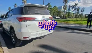 Toyota Fortuner 2.4 D RWD 2018 White