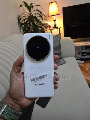 Photo - New Vivo X200 Pro 512 GB White
