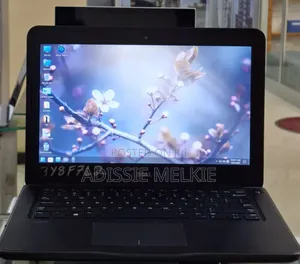 New Laptop Dell Latitude 3380 8GB Intel Core I7 SSD 256GB