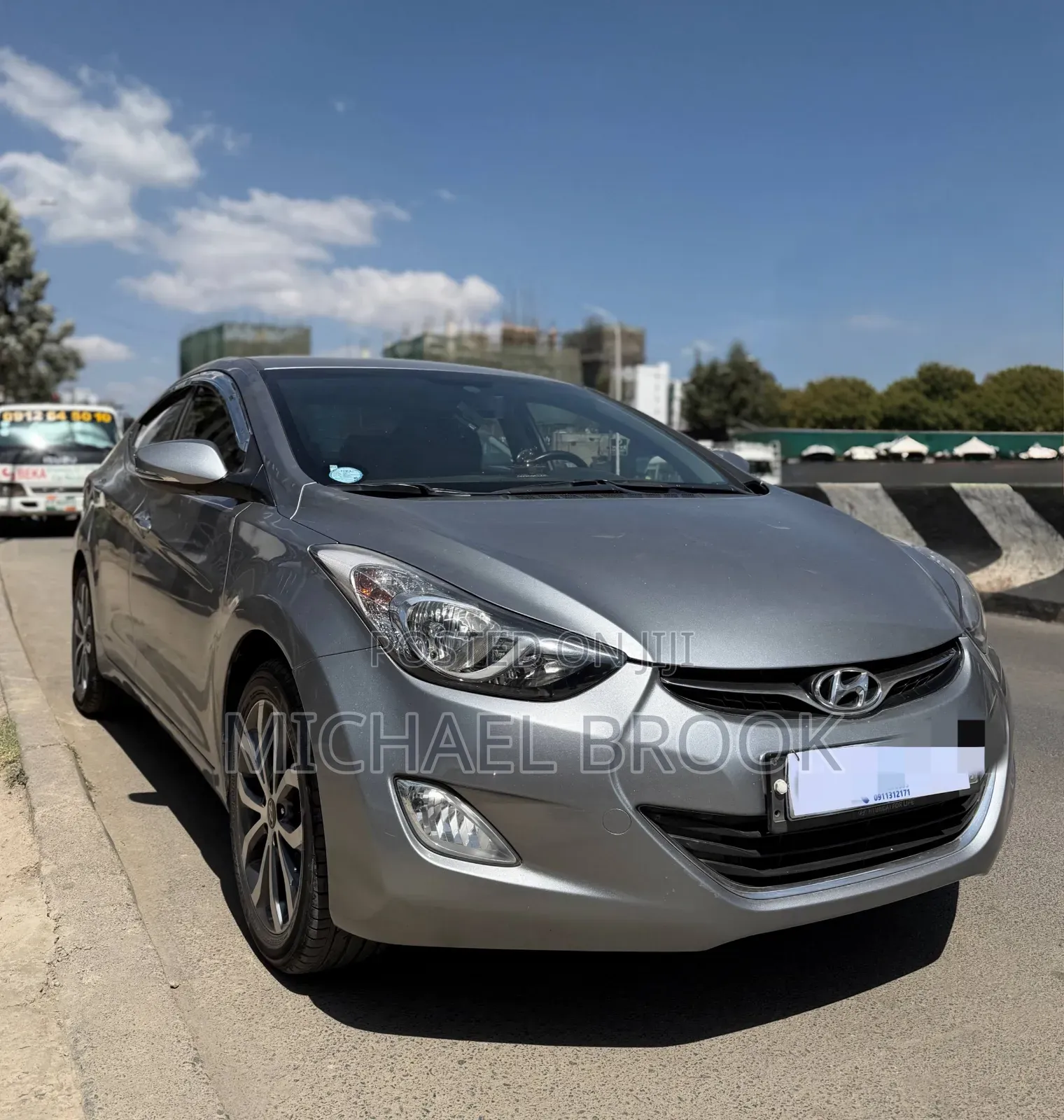 Hyundai Avante 2013 Gray