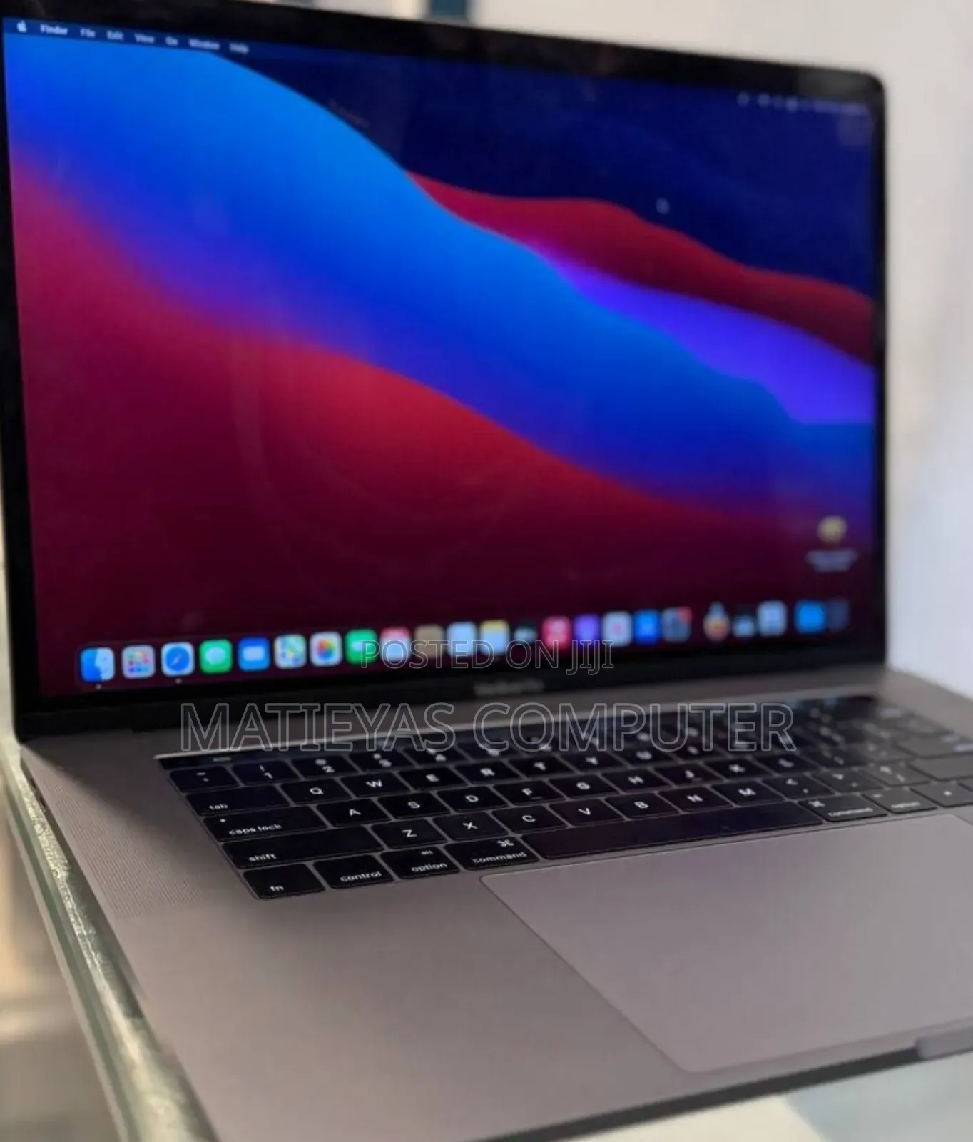 New Laptop Apple MacBook Pro 2016 16GB Intel Core I7 SSD 256GB