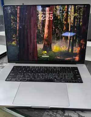 New Laptop Apple MacBook Pro 64GB Apple M1 Max SSD 1T