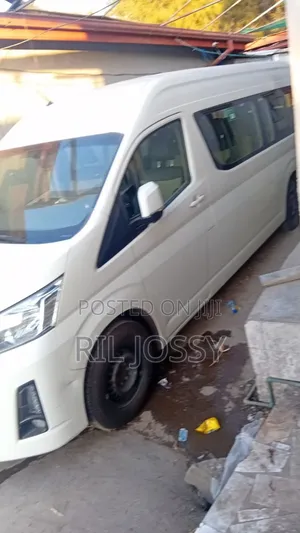 Toyota HiAce 2020 White