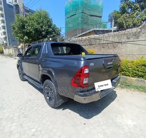 New Toyota Hilux Revo Double Cab Deisel 2.8 AWD 2022 Gray