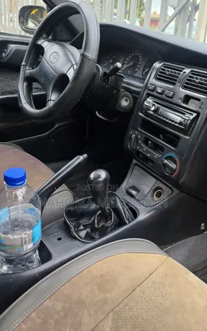 Toyota Carina E 1994 White