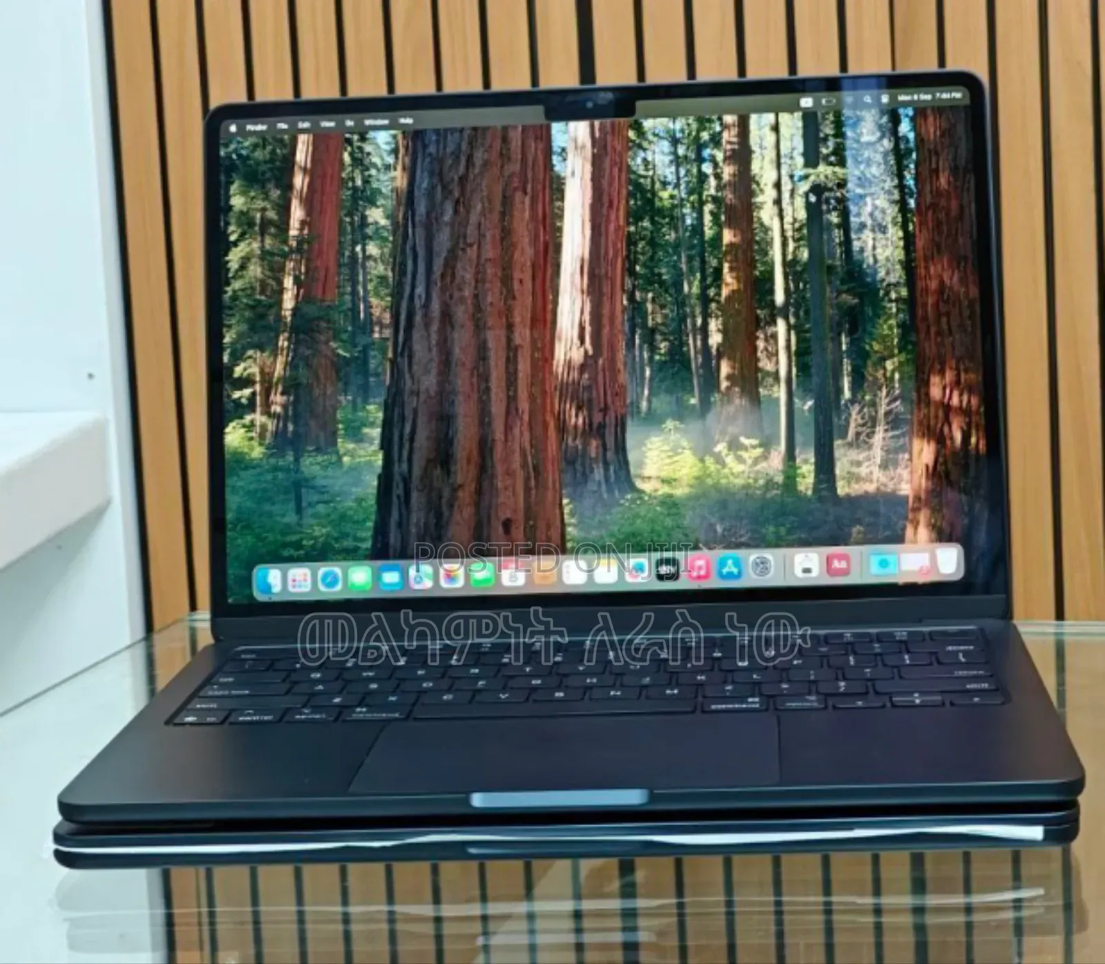 New Laptop Apple MacBook Air 2024 M3 13-Inch 8GB Apple M3 SSD 256GB