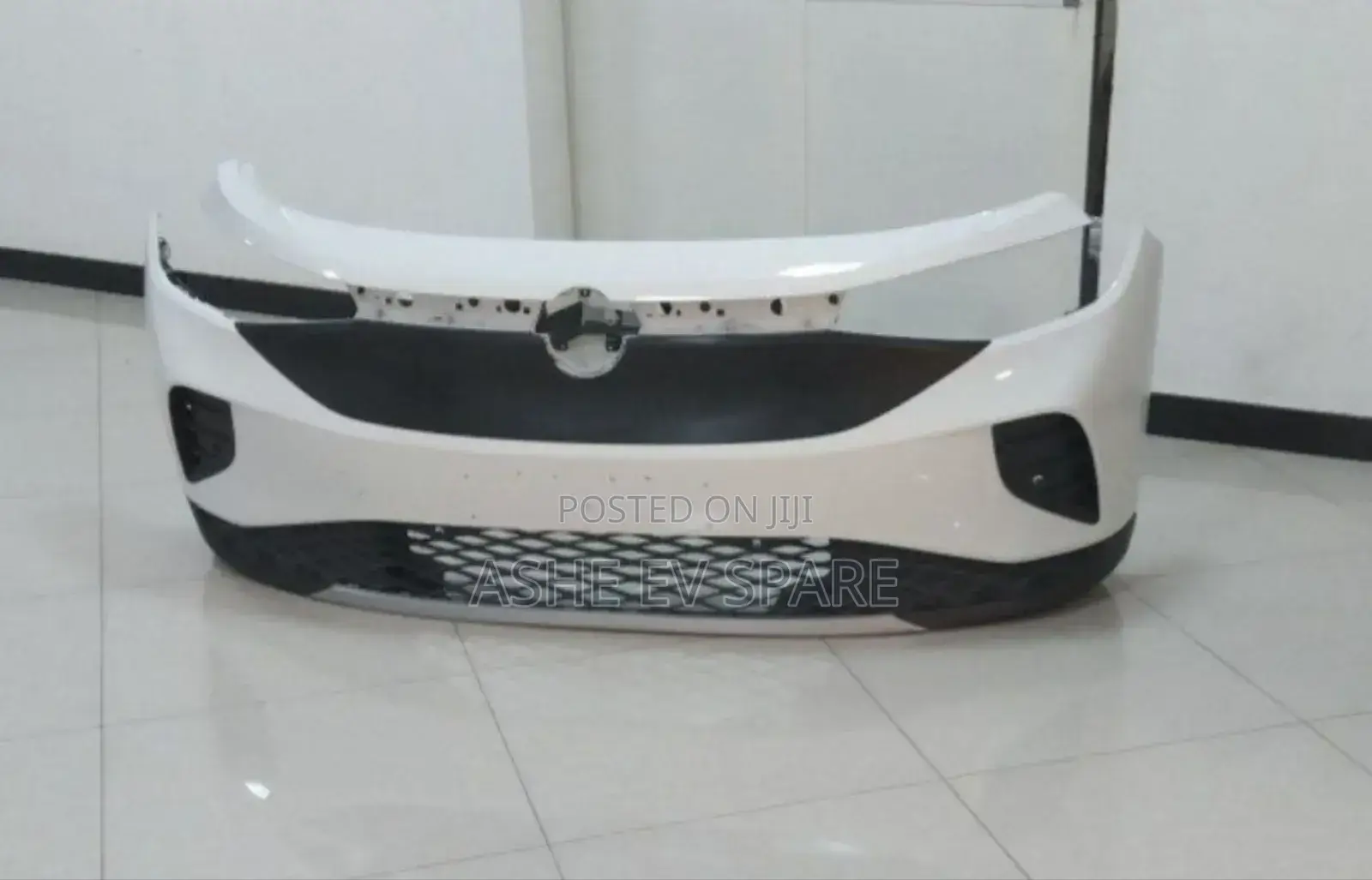 Volkswagen Id4 Fron Bumper Complete (የፊት ፓራወልት )