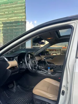 Toyota RAV4 TRD Off Road 2021 White