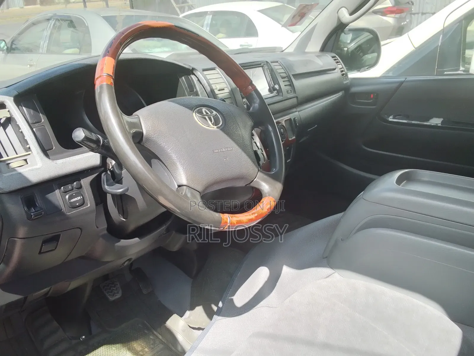 Toyota HiAce 2007 Silver