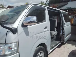 Toyota HiAce 2007 Silver