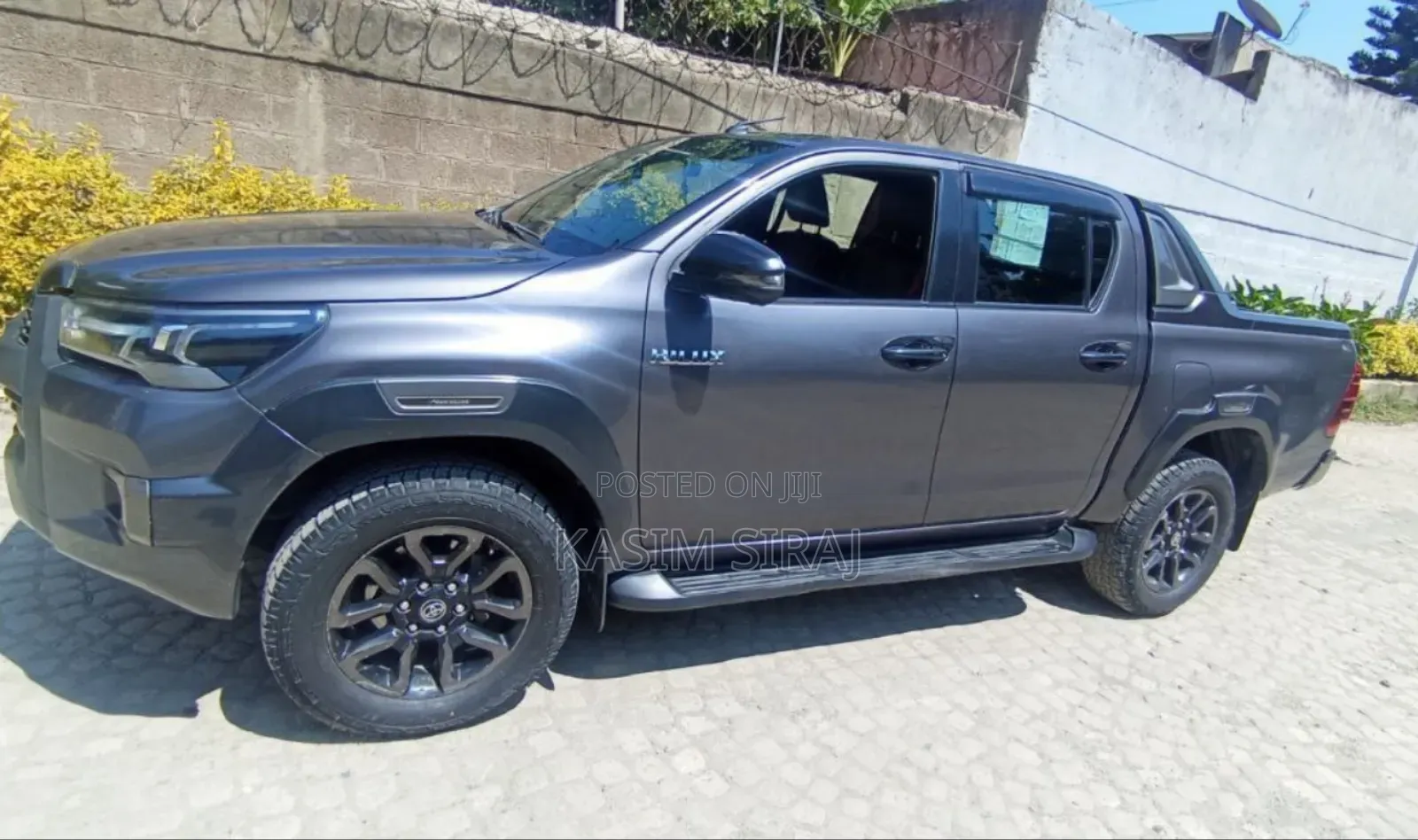 Toyota Hilux Revo Double Cab Deisel 2.8 AWD 2022 Gray