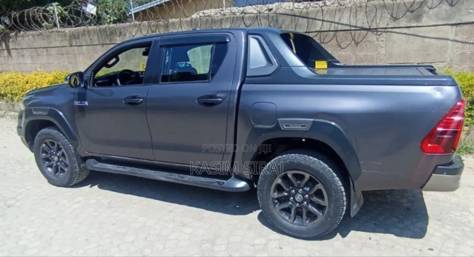 Toyota Hilux Revo Double Cab Deisel 2.8 AWD 2022 Gray