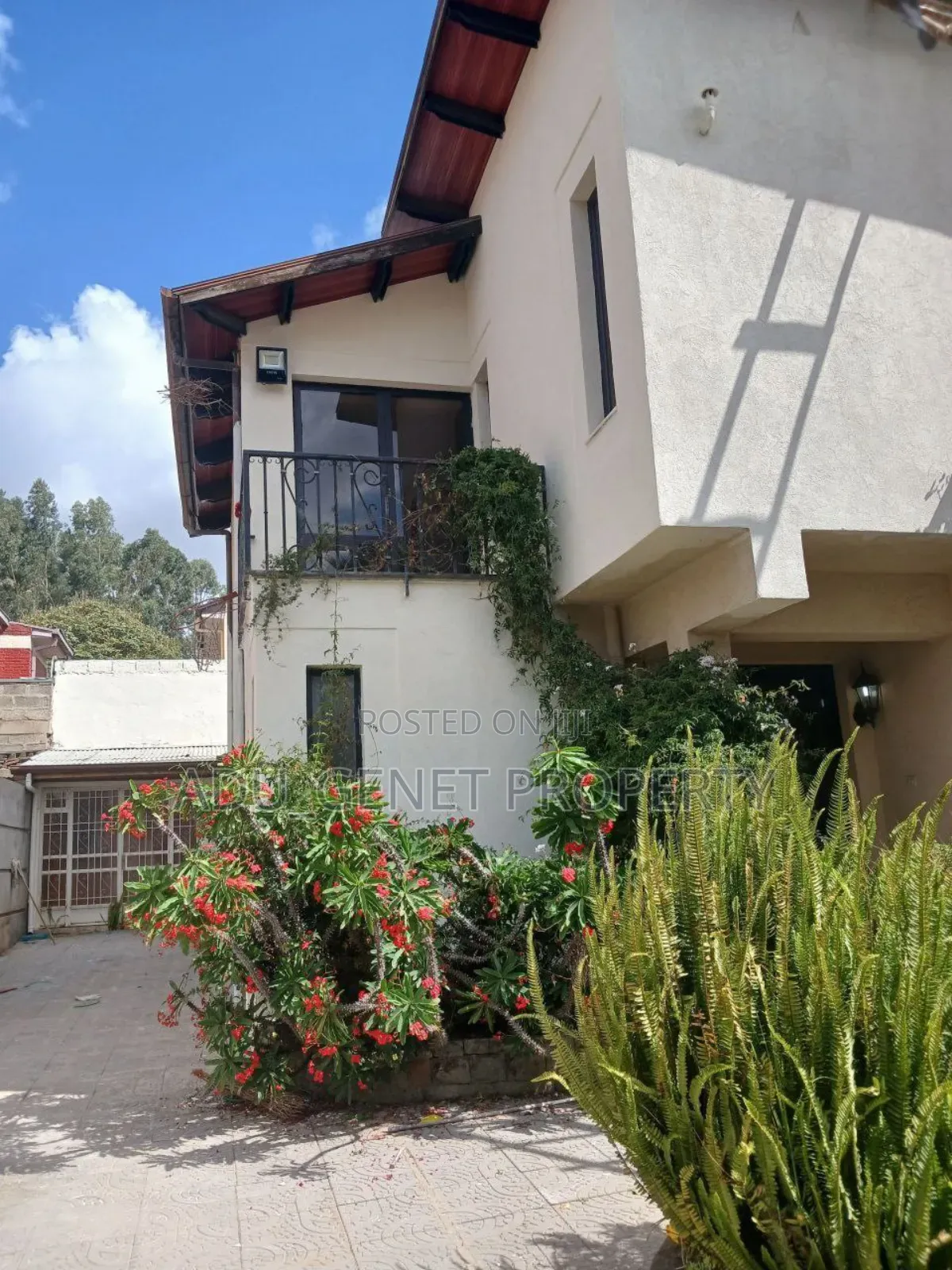 Furnished 4bdrm Duplex in አያት ኮምፓውድ ውስጥ, Bole for sale