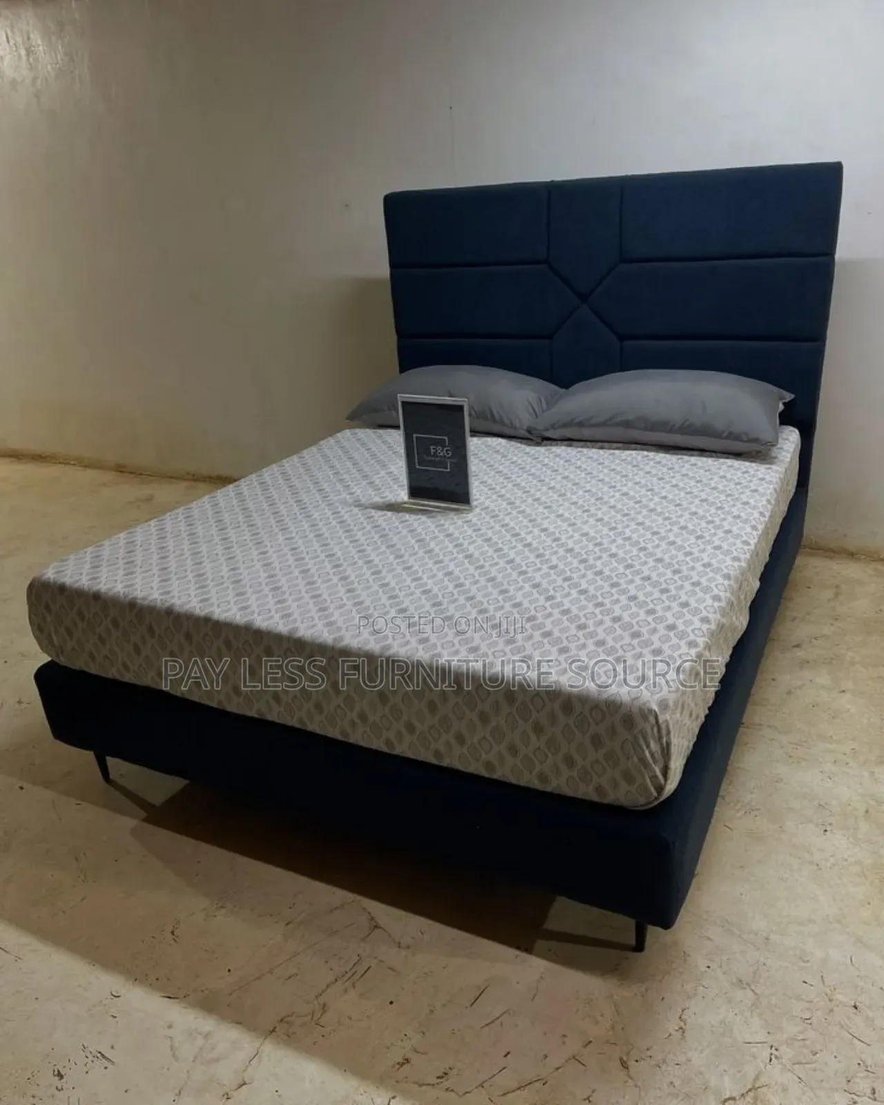 Upholsterd Bed