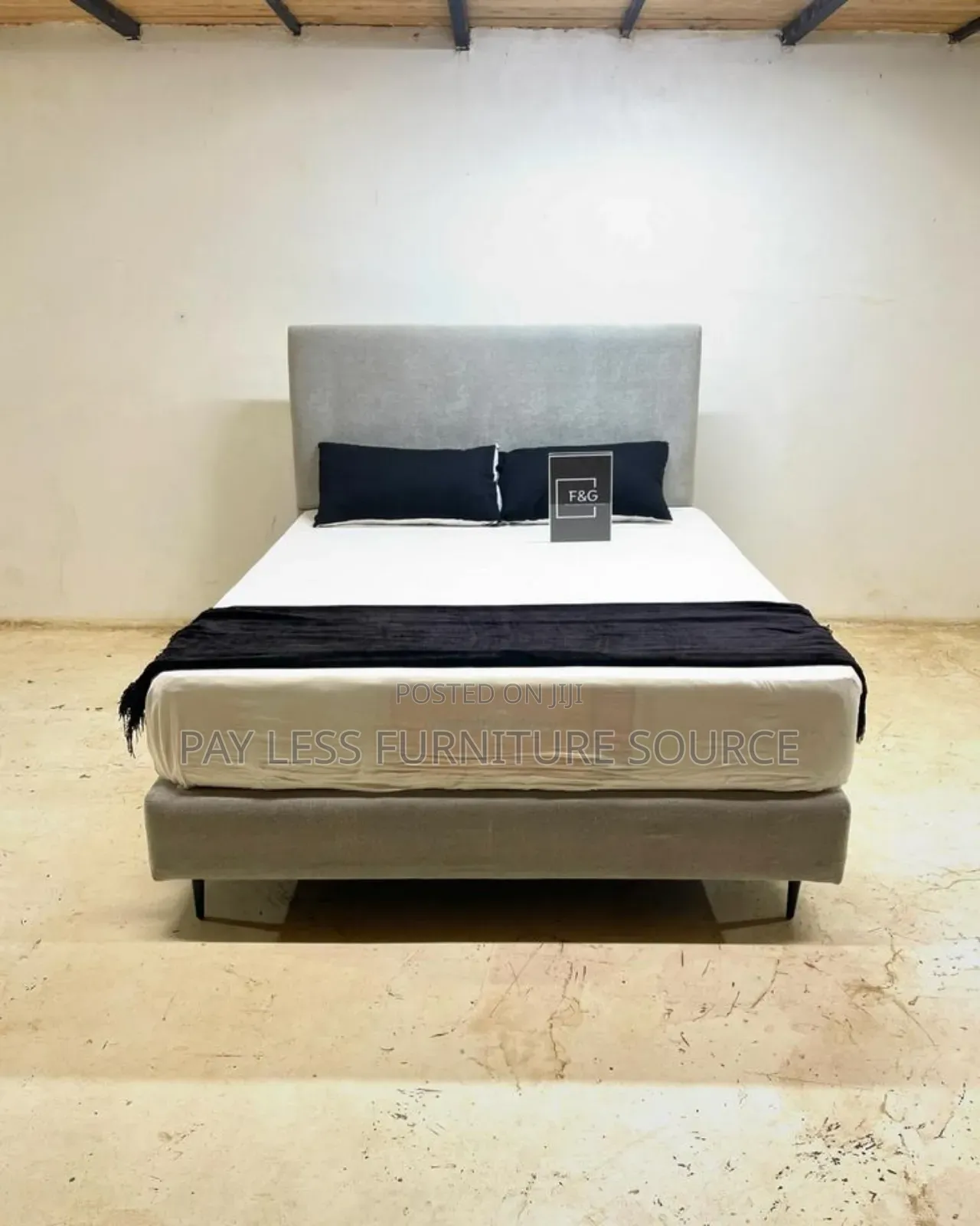Upholsterd Bed