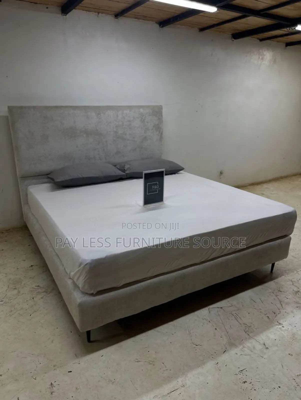 Upholsterd Bed