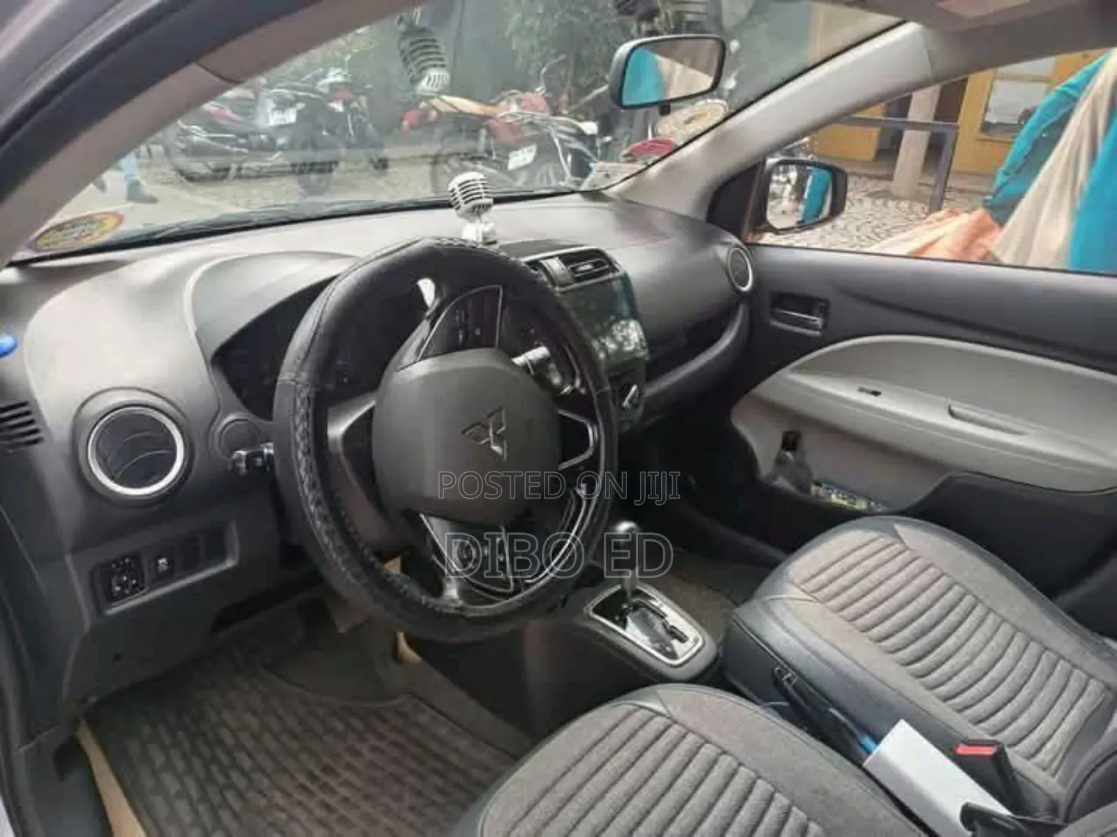 Mitsubishi Attrage 2020 Gray