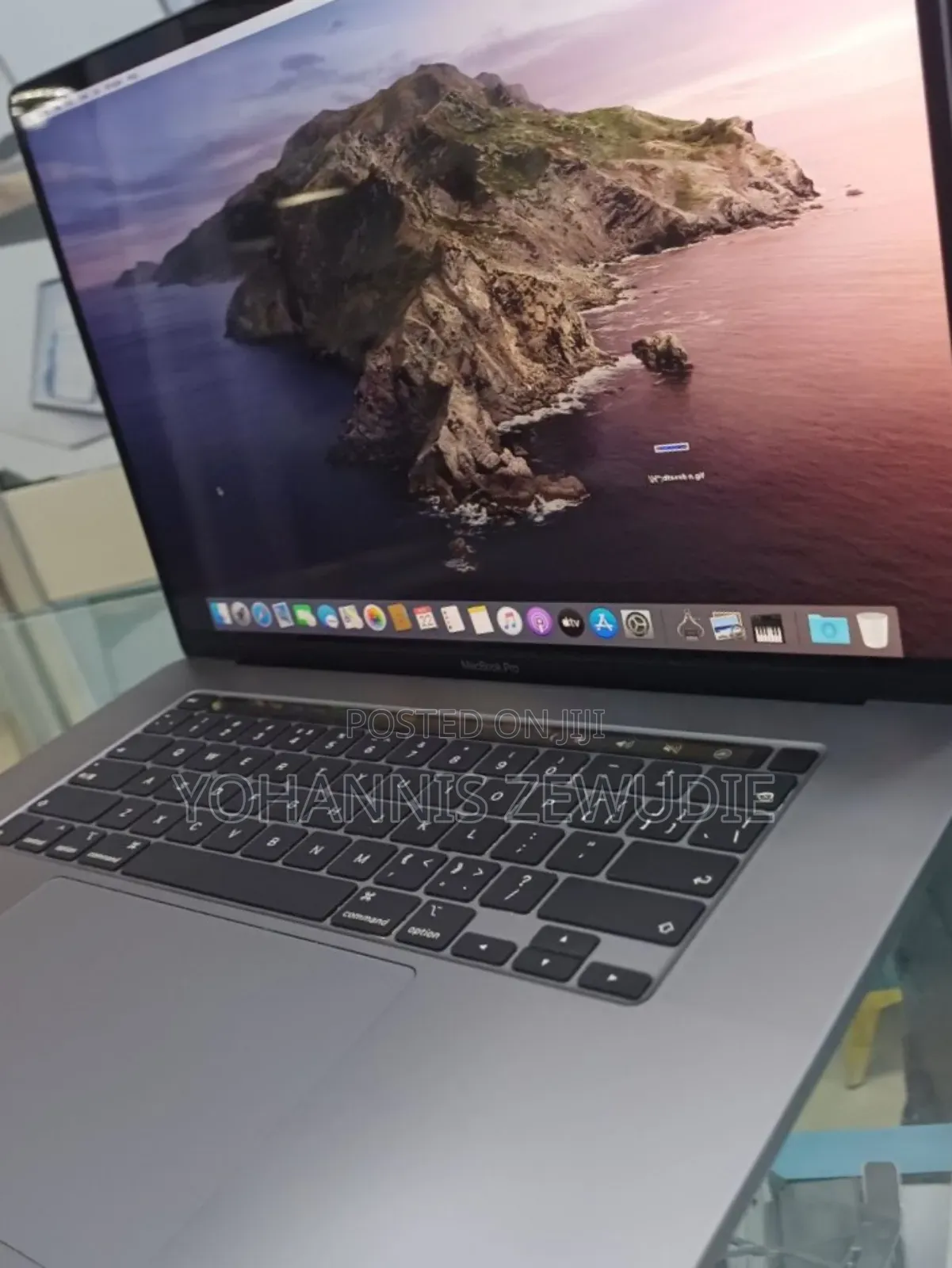 New Laptop Apple MacBook Pro 2019 32GB Intel Core i9 SSD 1T