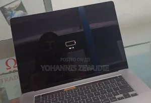 New Laptop Apple MacBook Pro 2019 32GB Intel Core i9 SSD 1T