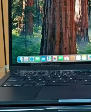 Photo - New Laptop Apple MacBook Air 2020 M1 8GB Apple M3 SSD 256GB