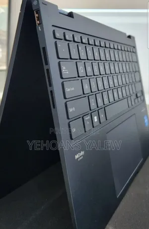 New Laptop Lenovo Yoga 7i 16GB Intel Core Ultra 7 SSD 1T