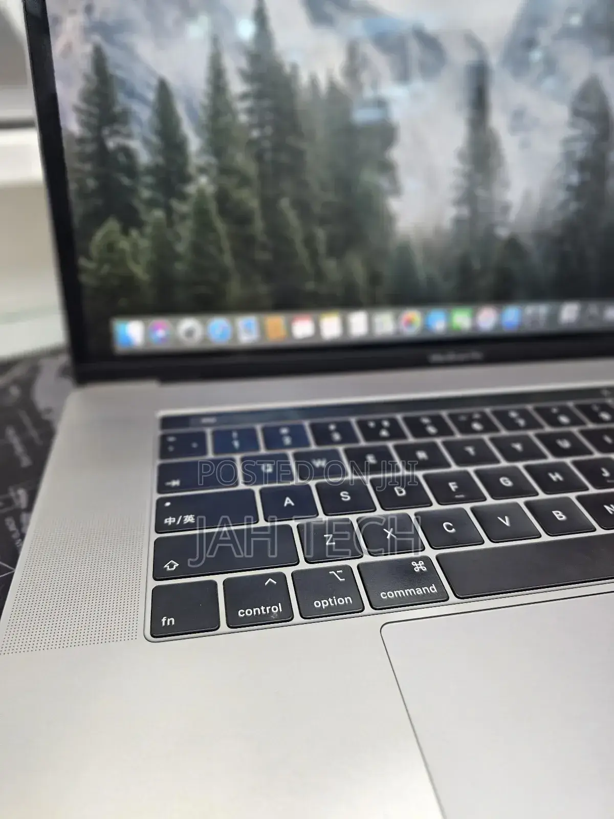 New Laptop Apple MacBook Pro 2019 16GB Intel Core I9 SSD 512GB