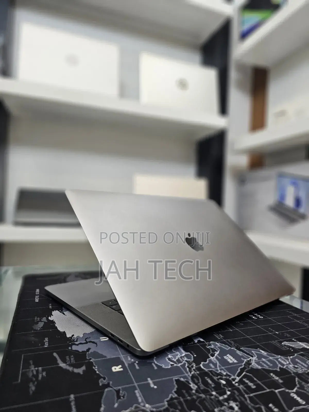 New Laptop Apple MacBook Pro 2019 16GB Intel Core I9 SSD 512GB