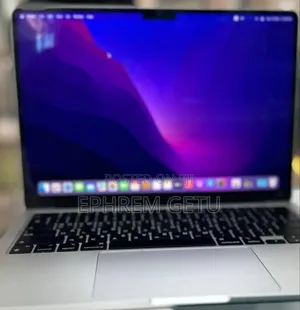 Photo - New Laptop Apple MacBook Air 2022 M2 8GB Apple M2 SSD 256GB