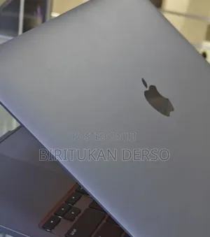 Photo - New Laptop Apple MacBook Pro M1 8GB Apple M2 SSD 256GB