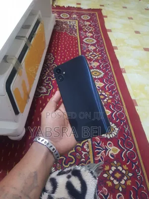 New Samsung Galaxy A05 64 GB Gray