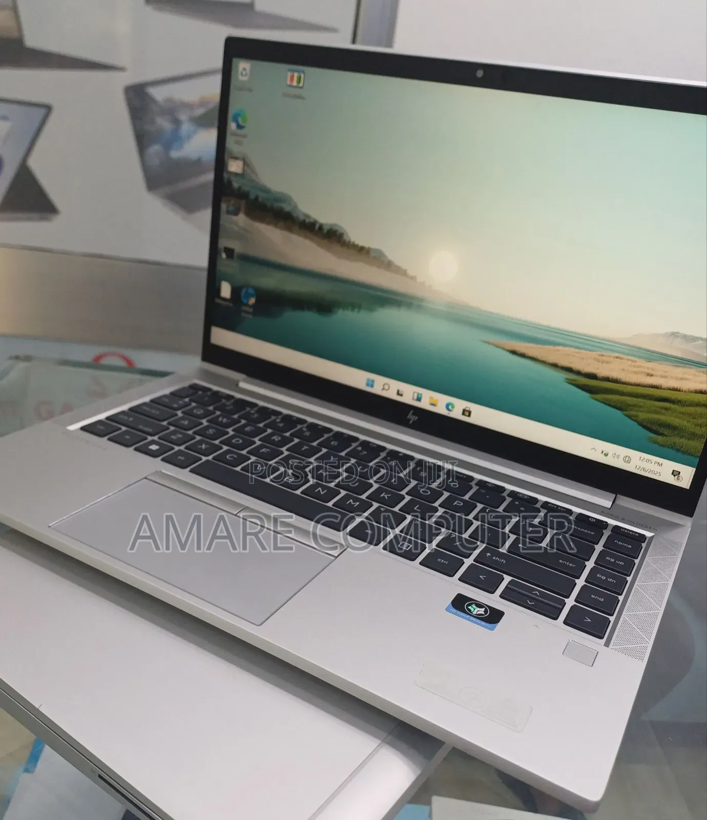 New Laptop HP EliteBook 840 G8 16GB Intel Core I7 SSD 512GB