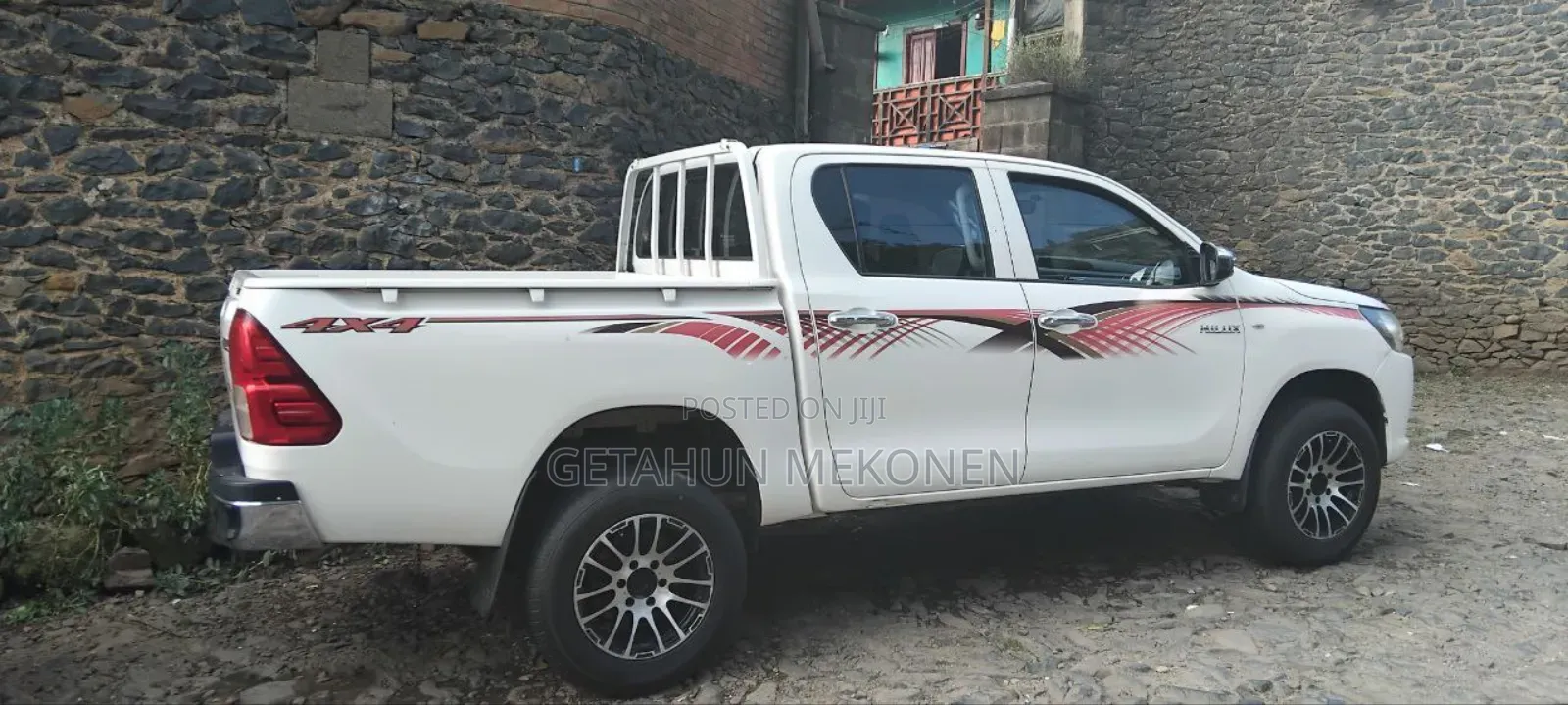 Toyota Hilux 2016 White