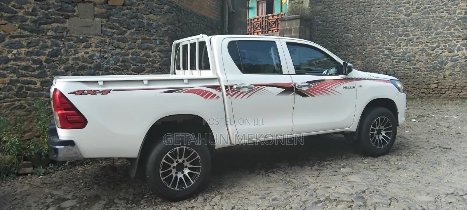 Toyota Hilux 2016 White