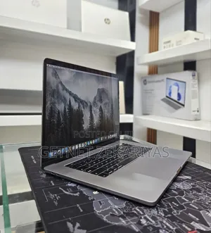 New Laptop Apple MacBook Pro 2019 16GB Intel Core I9 SSD 512GB
