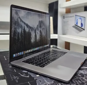 New Laptop Apple MacBook Pro 2019 16GB Intel Core I9 SSD 512GB