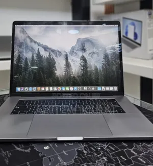 New Laptop Apple MacBook Pro 2019 16GB Intel Core I9 SSD 512GB