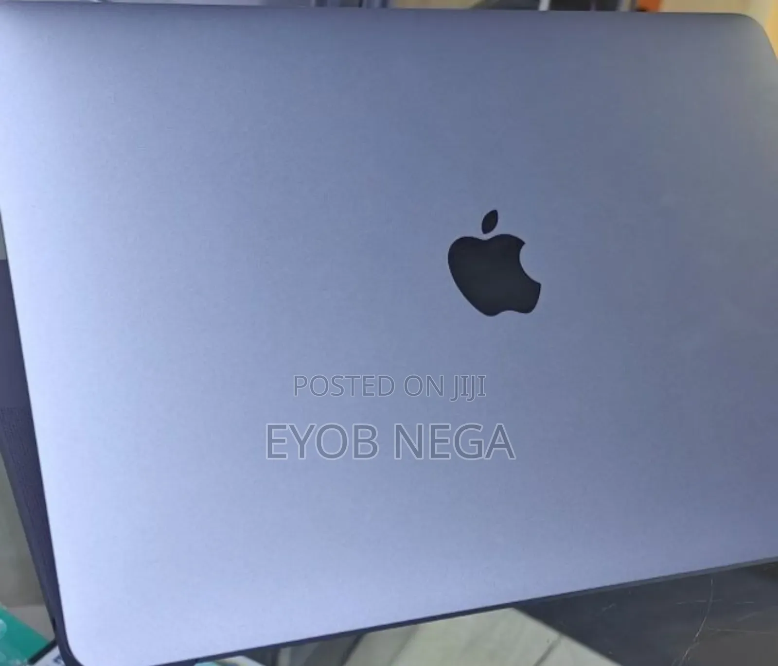 New Laptop Apple MacBook Pro 2022 M2 8GB Apple M2 SSD 256GB