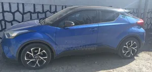 Toyota C-HR LE FWD 2020 Blue