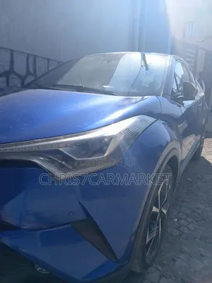 Photo - Toyota C-HR LE FWD 2020 Blue