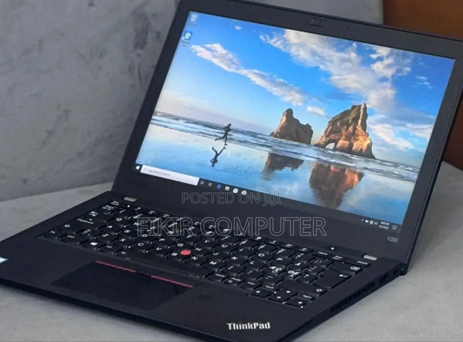 New Laptop Lenovo ThinkPad X280 8GB Intel Core I5 SSD 256GB