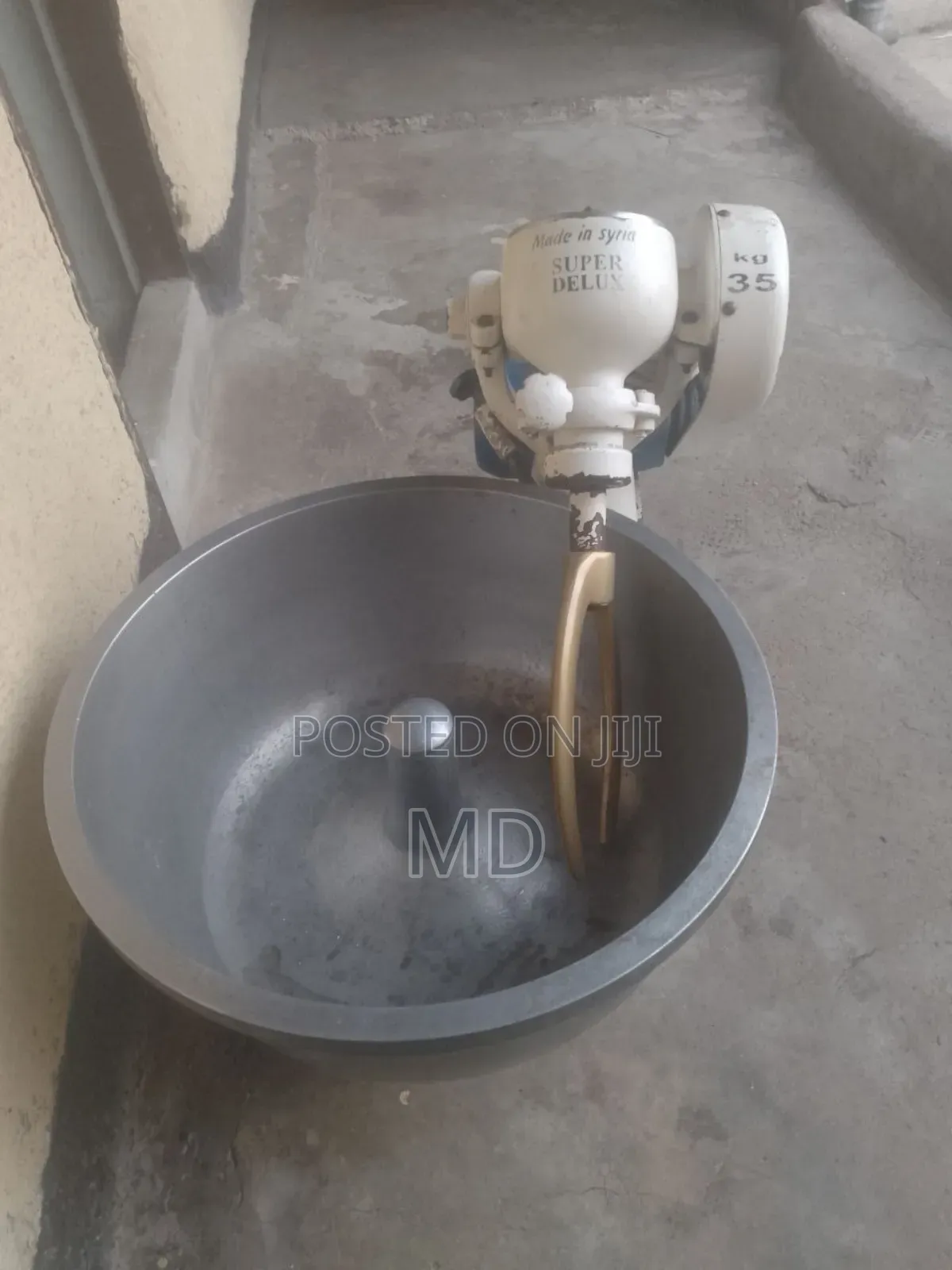 Industrial Dough Mixer – Super Deluxe 35kg (Made in Syria)