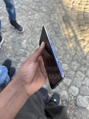 New Samsung Galaxy S22 5G 256 GB Black