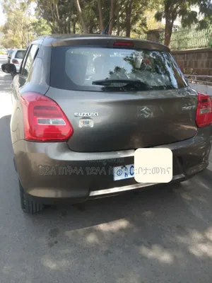 Suzuki Swift 2022 Pink