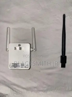 Photo - Netgear Wifi Extender and Wifi Adaptor for Desktop