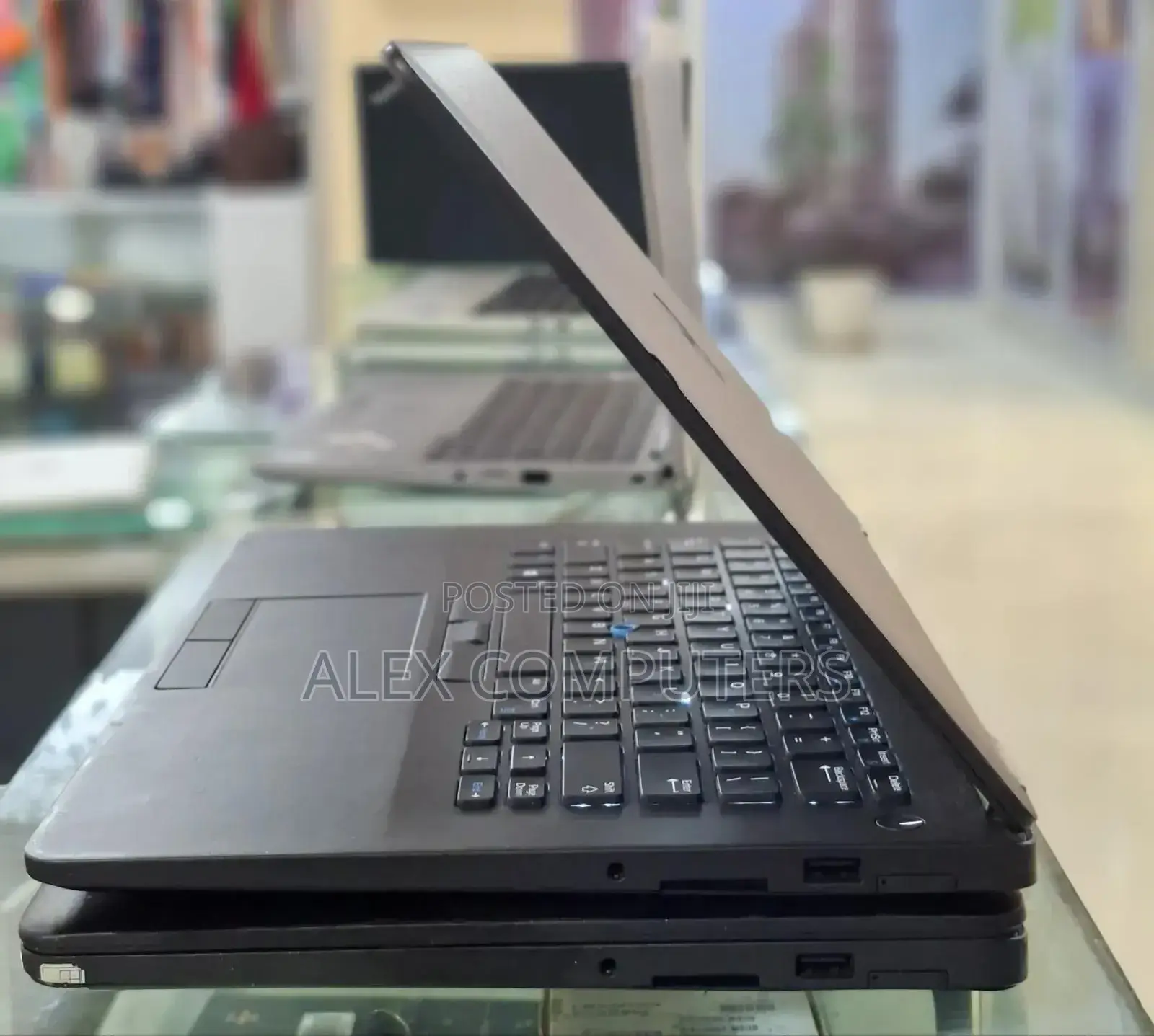 New Laptop Dell Latitude 5480 8GB Intel Core I5 SSD 256GB