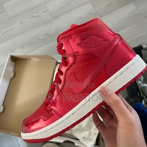 Air Jordan 1 Mid Se University Red, Pomegranate