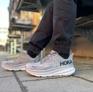 Hoka Clifton 9 Running Shoes Grey