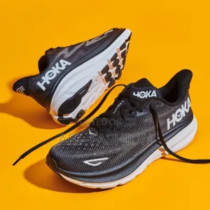 Hoka Clif Running Shoes Black