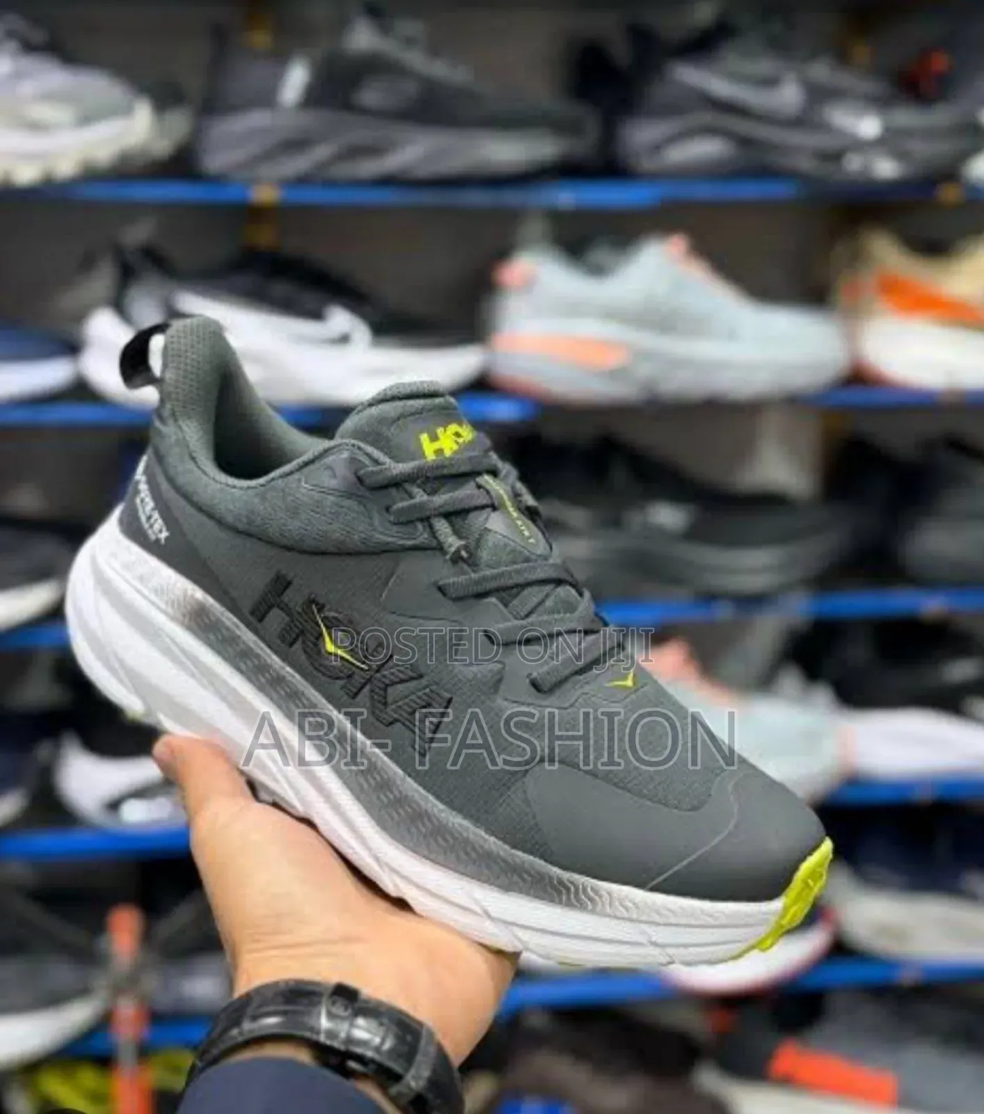 Hoka Challenger 7 GTX Grey Edition